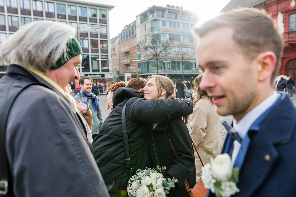 Winterhochzeit in Mannheim am Alten Rathaus